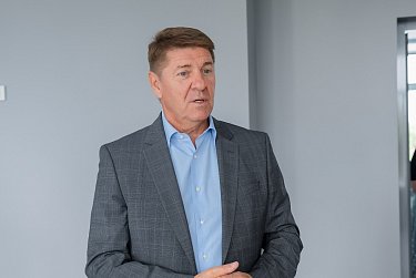Подарок для оренбургских школьников